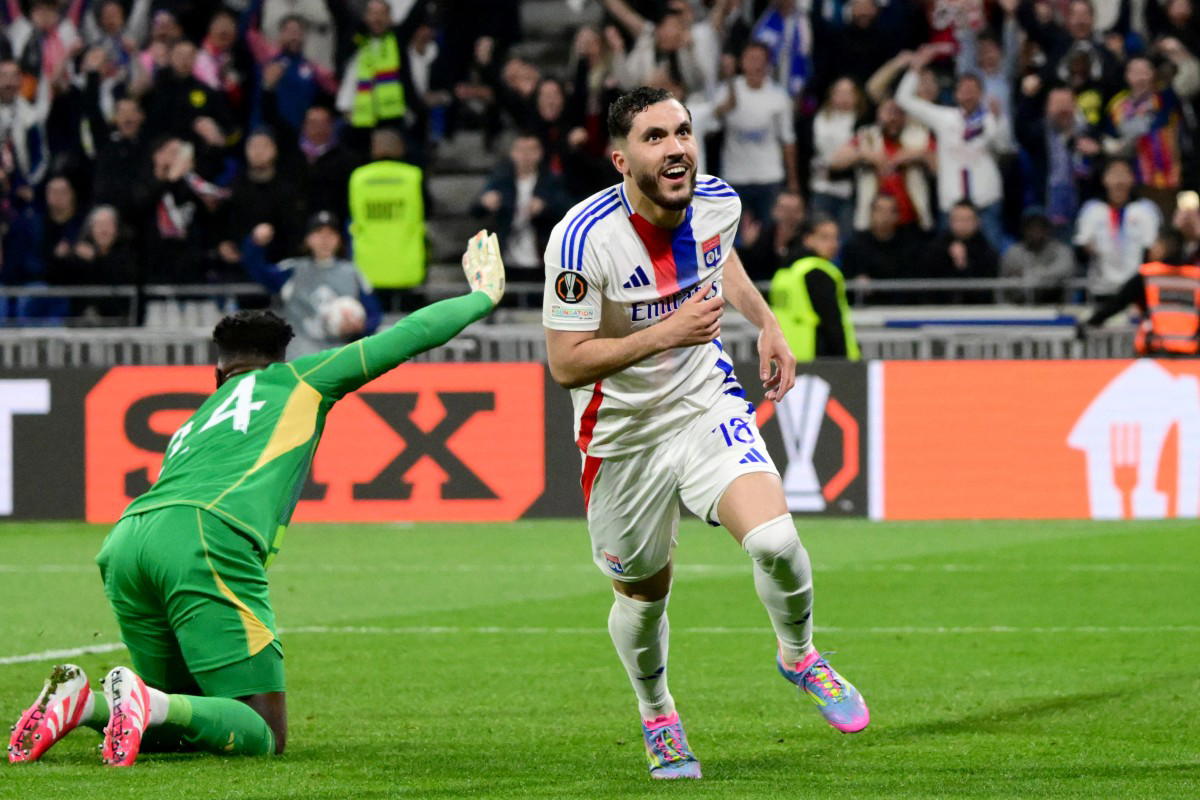‘Mistakes can happen’: Amorim backs Onana after Lyon nightmare