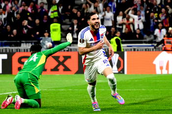 Man Utd held late in Lyon after Onana errors
