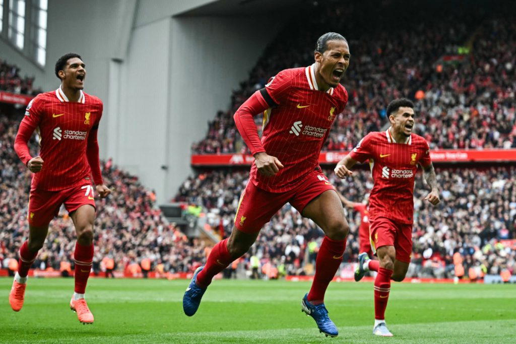Liverpool put one hand on EPL title after dramatic 2-1 win over West Ham