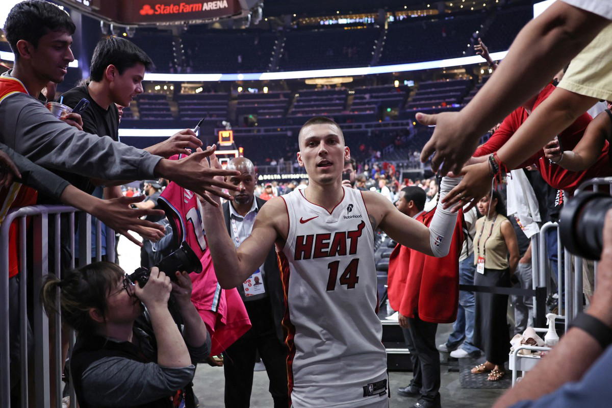 Heat and Grizzlies take final spots in the NBA playoffs