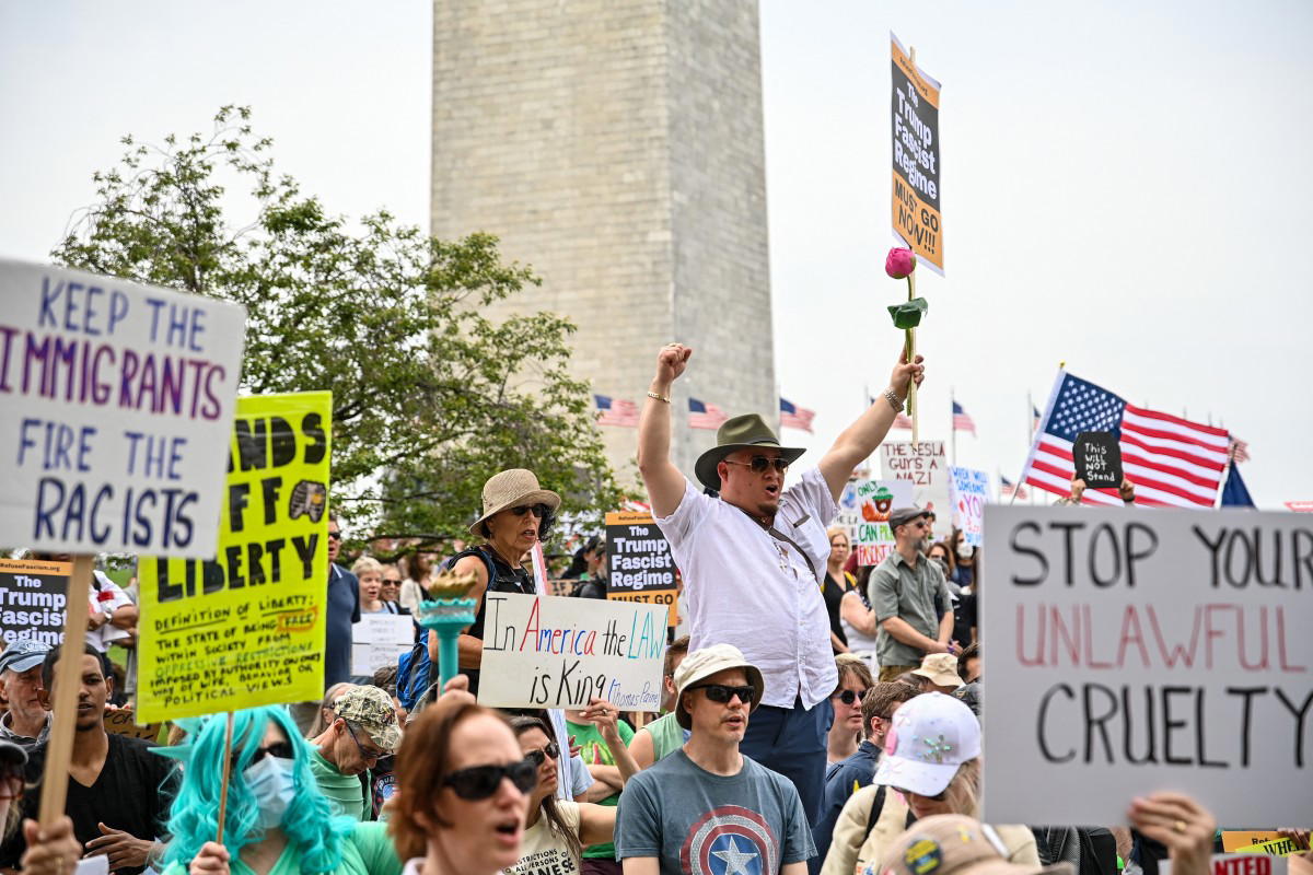 US lawmakers move to bring back wrongfully deported migrants