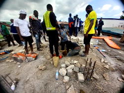 Death toll in Lagos building collapse rises to 5, 15 rescued