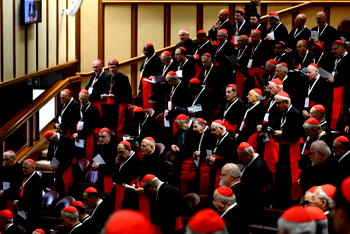 Cardinals hold closed-door meeting ahead of papal election