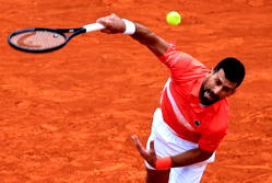 Tennis: Djokovic crashes out in Monte Carlo, first win for Alcaraz