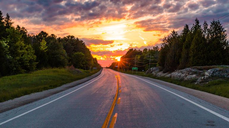 5 places where the sun never sets