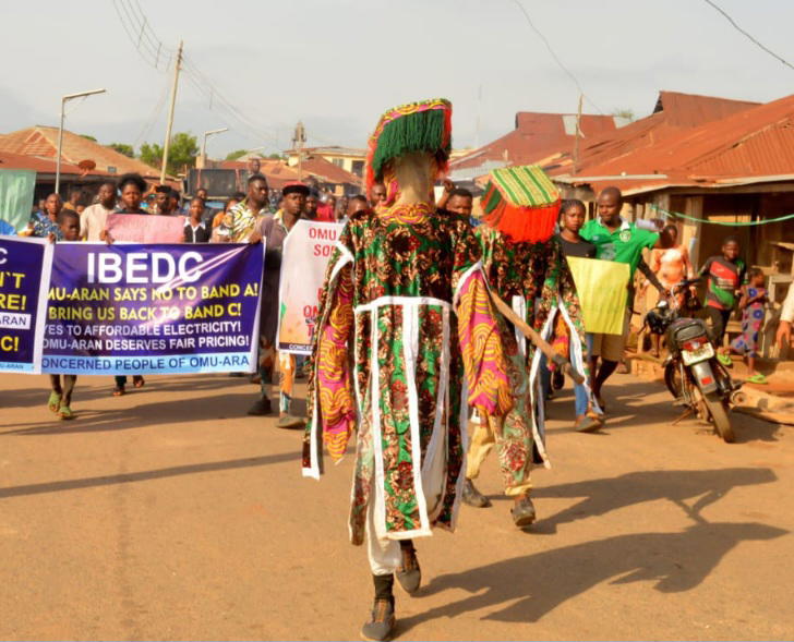 Photos: Masquerades lead Kwara youths’ protest against ‘crazy electricity bills’