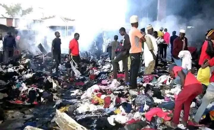 Fire guts Jos market, destroys 500 makeshift shops