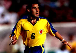 Former Colombia footballer Jorge Bolano dies after collapsing at party