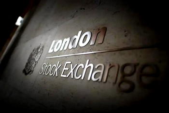 UK stock markets plunge in biggest daily fall amid Trump tariff