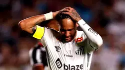 Neymar injured just 34 minutes into Santos comeback