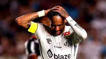 Neymar injured just 34 minutes into Santos comeback