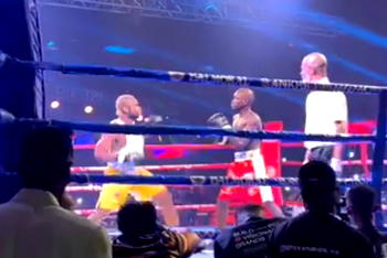 Videos: Portable knocks out Speed Darlington in second round