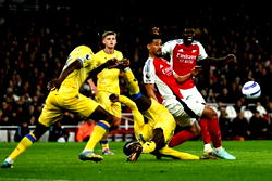 Premier League: Liverpool on brink of title after Arsenal held by Palace