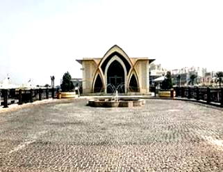 Demolition: Confusion as govt agents shut Banana Island gate