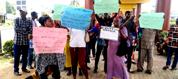 Traders protest eviction at Ibadan market