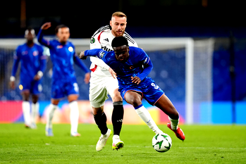 Chelsea squeeze into Conference semis despite Legia defeat