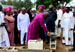 Gov Otu lays foundation for Duke Town Cathedral annex in C’River