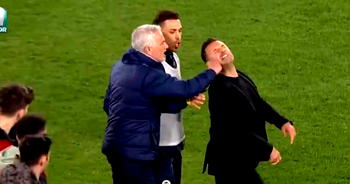Mourinho grabs Galatasaray coach’s face after losing Istanbul derby