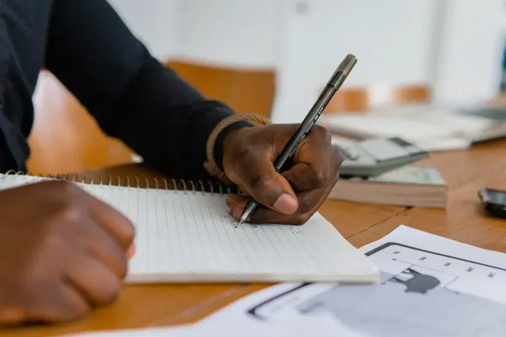 Top 5 countries where left-handed people are the majority