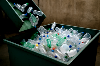 Global plastic recycling rates ‘stagnant’ at under 10% – Study