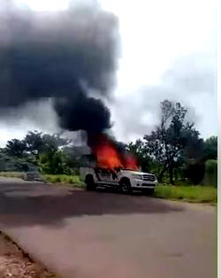 Gunmen kill four policemen in Enugu, set patrol vehicle ablaze