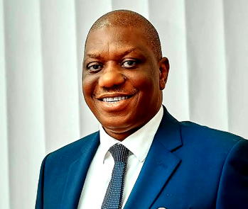 Senator Katung joins orphans, widows to celebrate birthday, donates millions