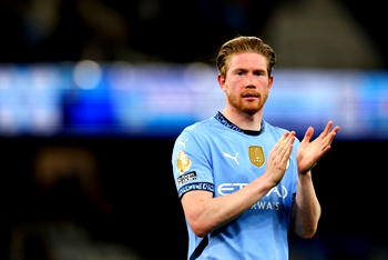 Man City climb to third as De Bruyne sinks Wolves
