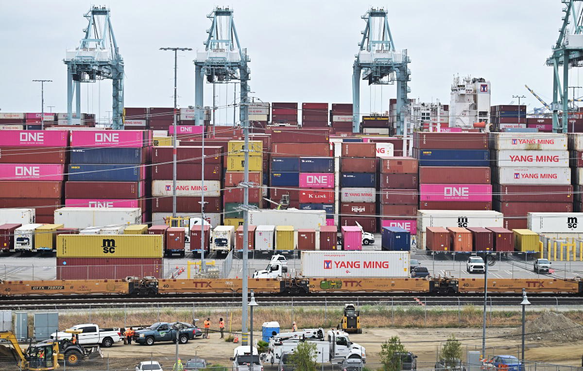 Trump floats cutting China tariffs to 80% ahead of trade talks