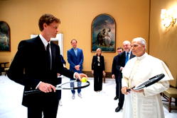 Tennis No 1 Sinner meets Pope Leo XIV