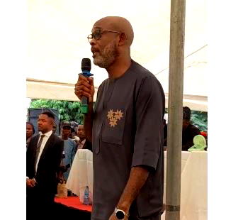Panic as Lagos ALGON chairman, Alabi, slumps at APC stakeholders’ meeting
