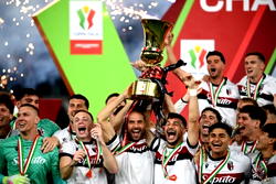 Bologna beat AC Milan to win Italian Cup