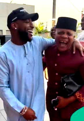 Bright Chimezie, Davido spark collaboration rumours after surprise meeting