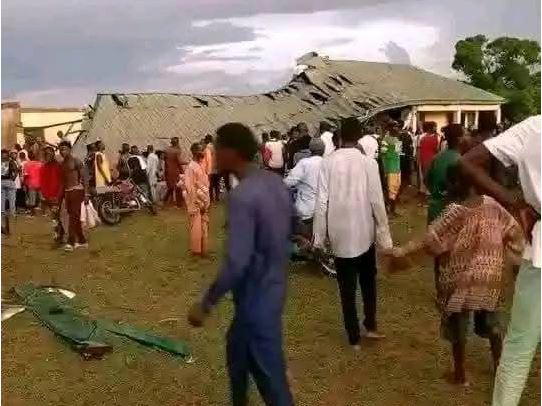 Students escape death in Taraba as classroom collapses during exams