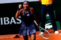 Gauff fights past Valentova to reach French Open third round