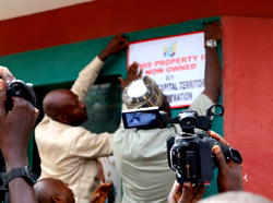Nigerian newspapers review: PDP fumes over sealing of secretariat as Tinubu intervenes