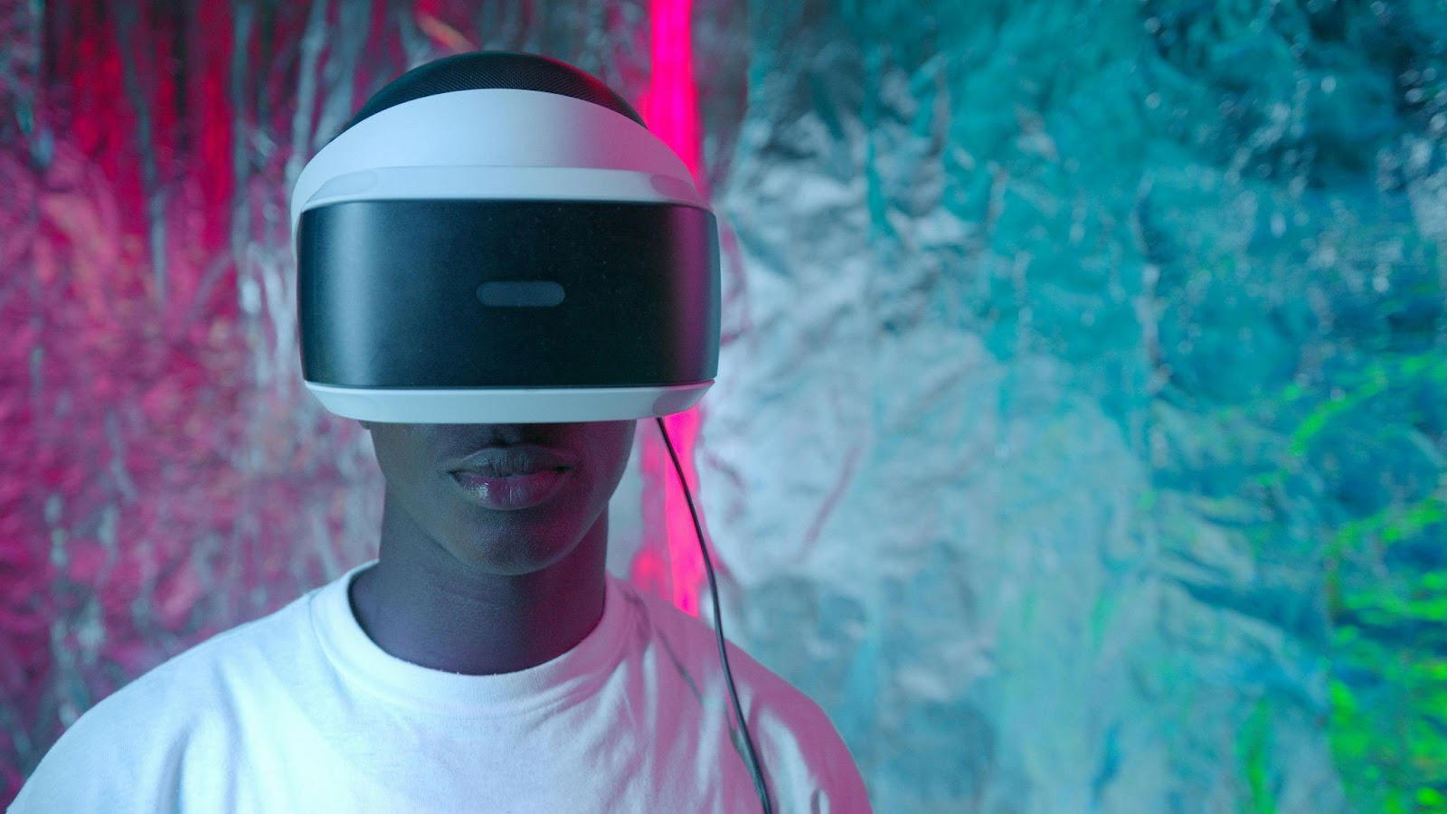 How-Technology-is-Transforming-Online-Entertainment.jpg