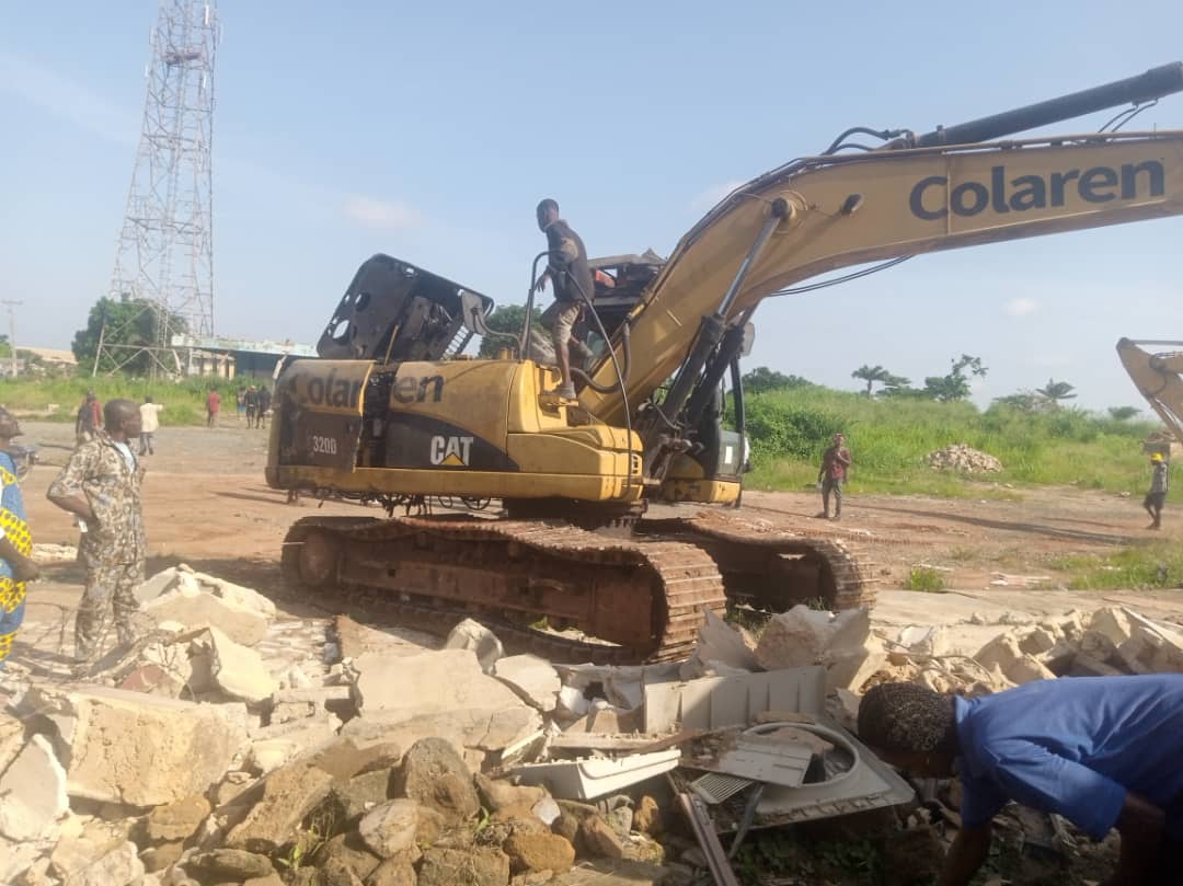Imo govt demolishes EEDC Orlu office without notice