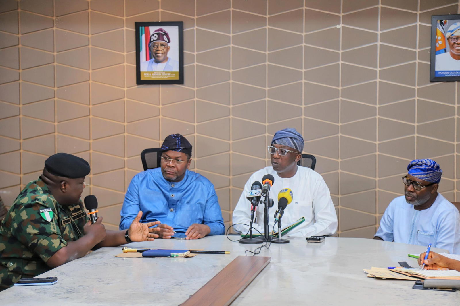 Criminal hideouts, shanties: Lagos, Navy to clean up Apapa, environs