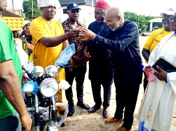 Two Anambra brothers in U.S. donate millions to boost security in their community