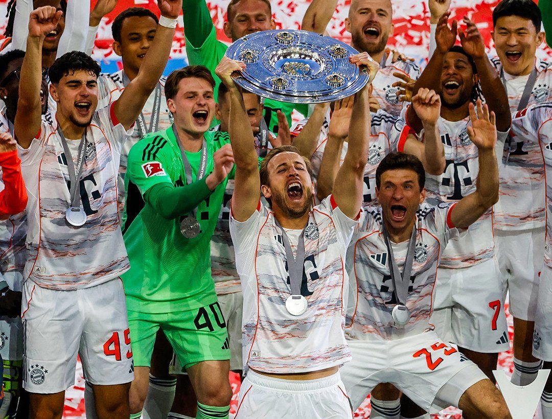 Kane tastes first title as champions Bayern see off Mueller
