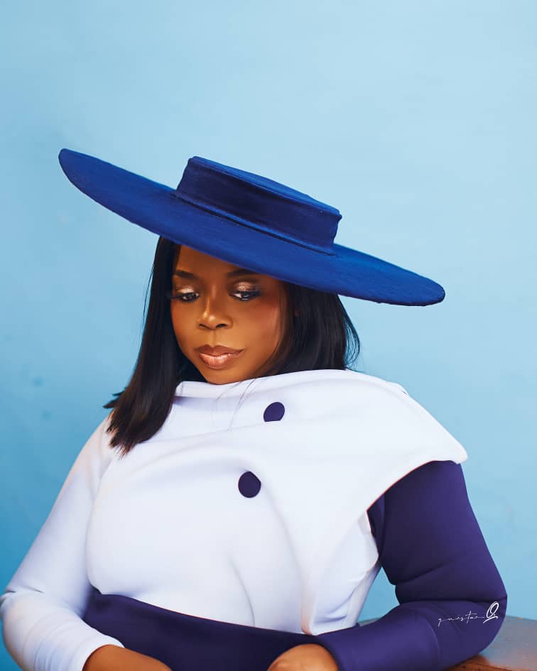 Economic Challenges: Gospel artist urges Nigerians to keep faith in God