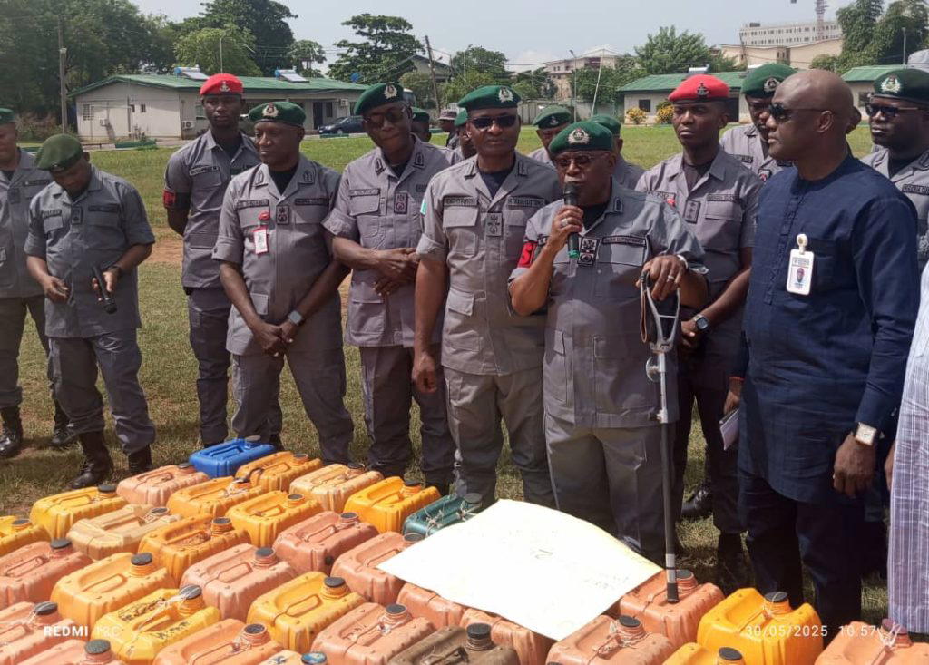 Customs confiscates 1,577 jerry cans of smuggled petrol