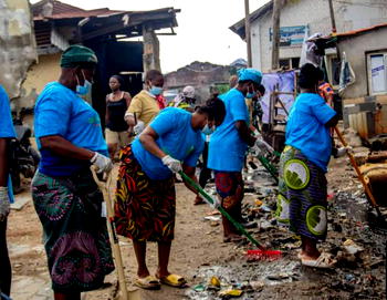 300 fisherwomen lament as flood takes over Lagos communities, businesses