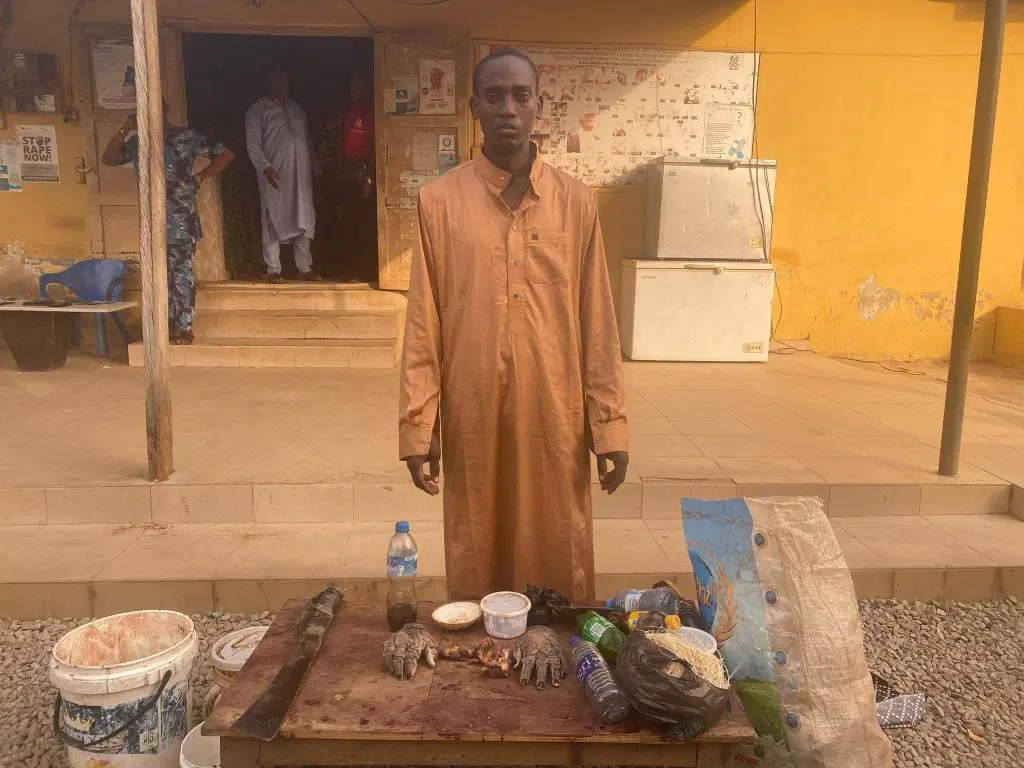Trial of Ilorin Facebook killer-lover: Father cries uncontrollably in court