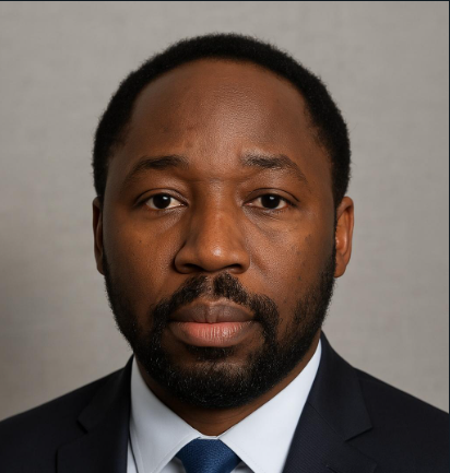 Arowolo, a Professional Bridging Finance and Innovation for Societal Impact