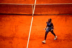 Coco Gauff fights back to beat Sabalenka to French Open crown