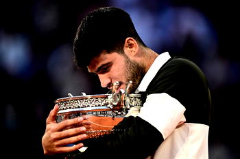 Carlos Alcaraz makes stunning comeback to retain French Open title