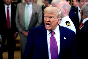 Trump orders deportation drive targeting Democratic cities