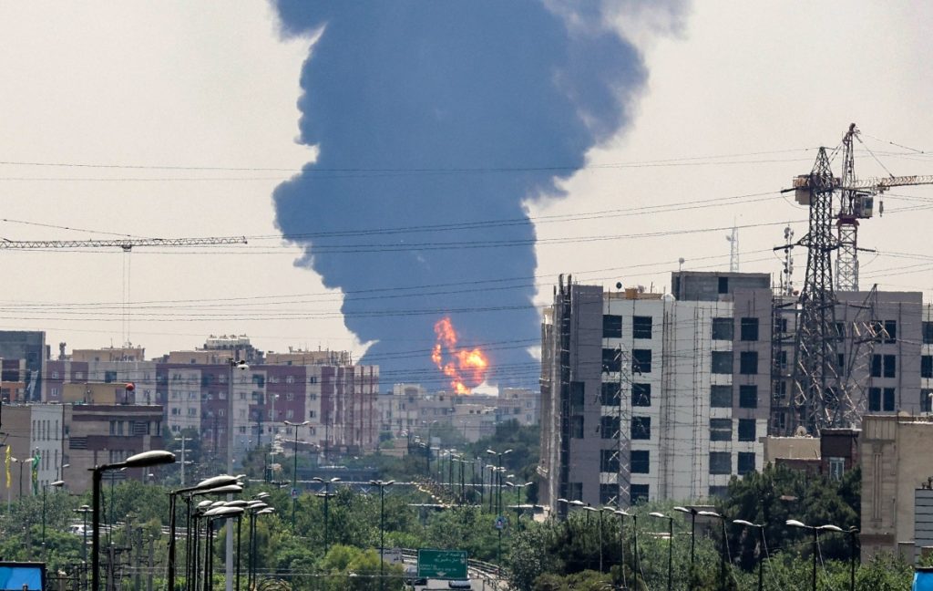 Tehran residents flee Israeli attacks, sparking huge jams – Reports