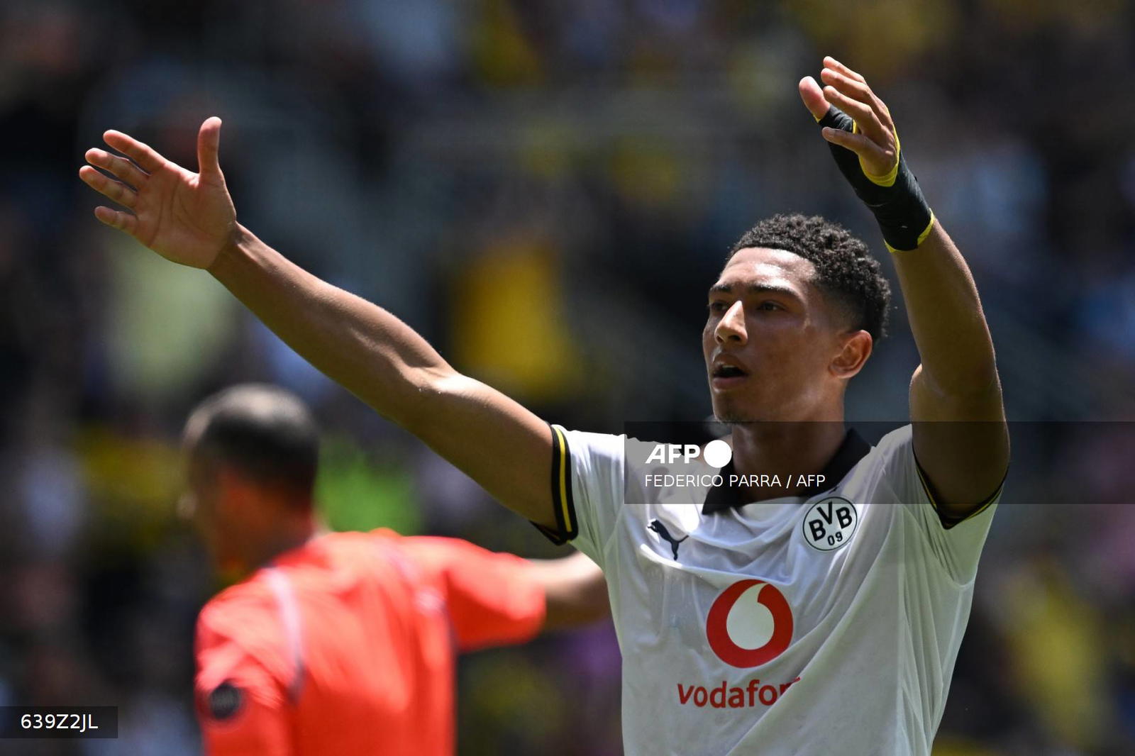 Bellingham strikes as Dortmund sink Mamelodi Sundowns